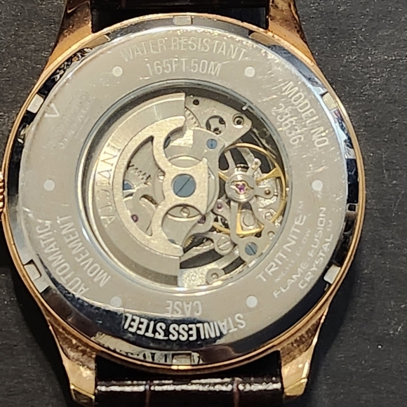 Rare Invicta Automatic watch model 23636 - Picture 5 of 8